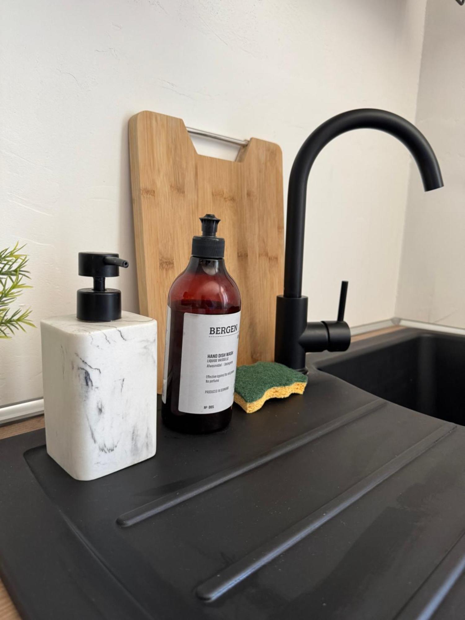 Charmant Appartement Au Coeur De Μπουρζ Εξωτερικό φωτογραφία